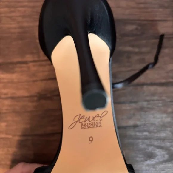 Heels shoes size 9 - Picture 9 of 9